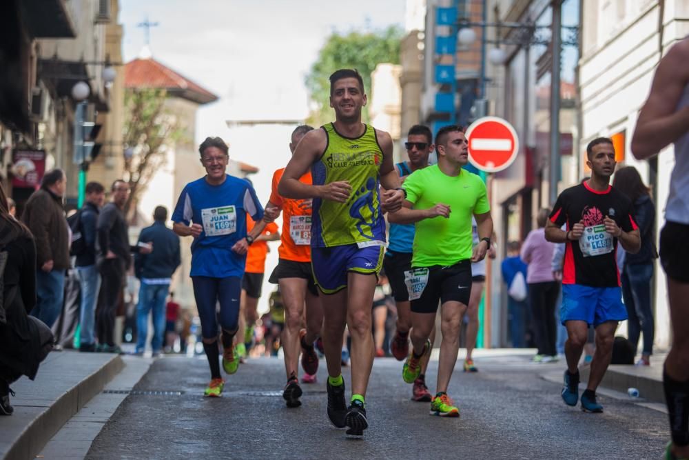 Hassanne Ahouchar gana el 44 maratón de Elche