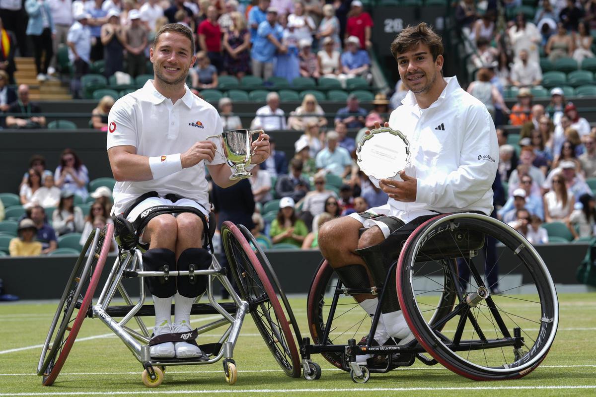 El inglés Alfie Hewett -izquierda- y De la Puente -a la derecha-