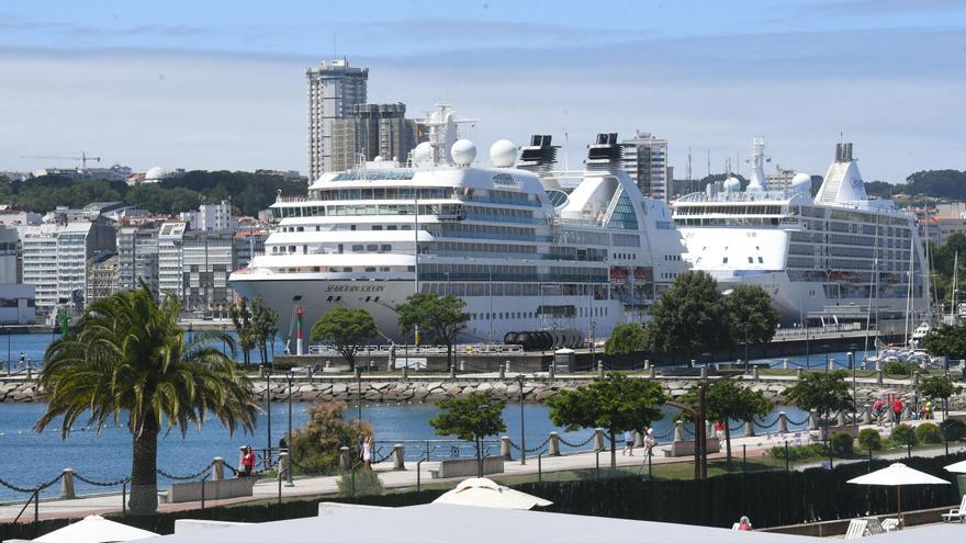 Dos cruceros pequeños abren un mes con 13 barcos