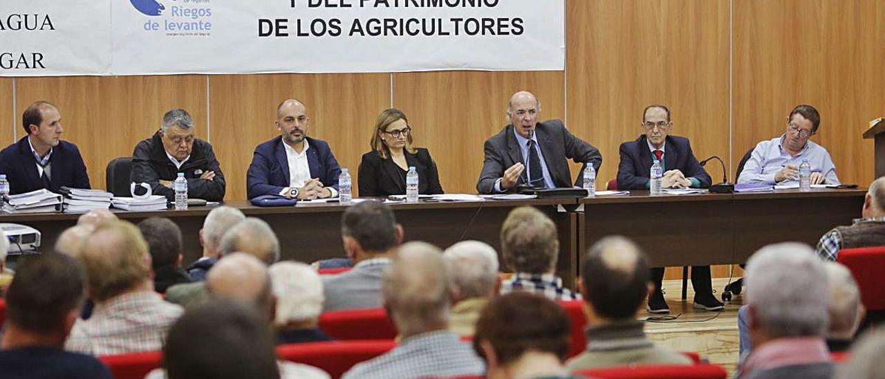 Una asamblea de Riegos de Levante, Margen Izquierda, en una imagen de archivo.