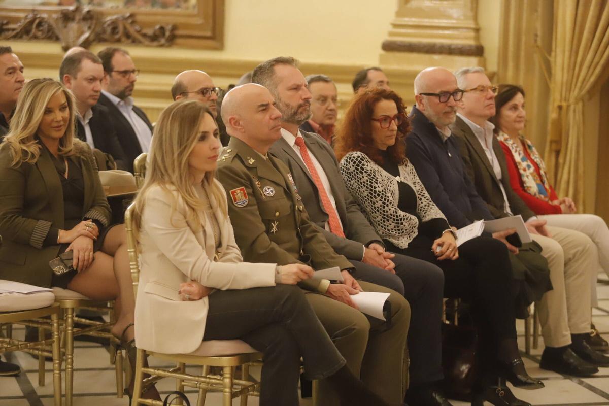 La mesa redonda en el Real Círculo de la Amistad, con protagonistas del Córdoba CF, en imágenes La mesa redonda en el Real Círculo de la Amistad, con protagonistas del Córdoba CF, en imágenes