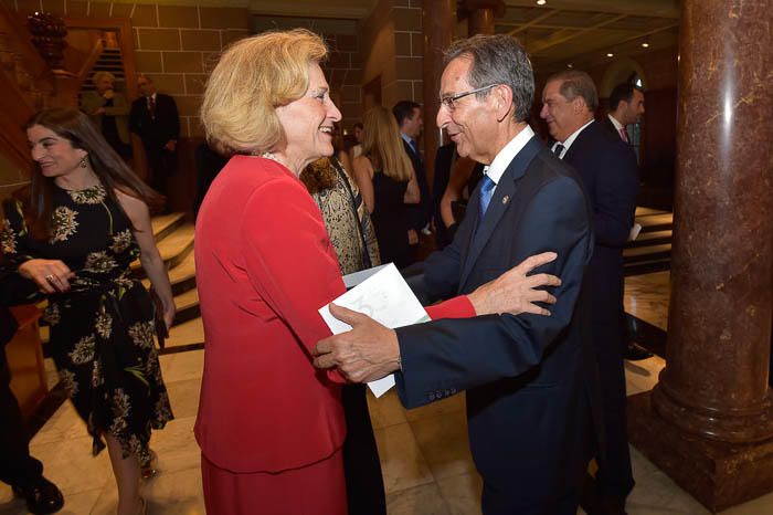 Acto institucional del Día de Canarias. Entrega ...