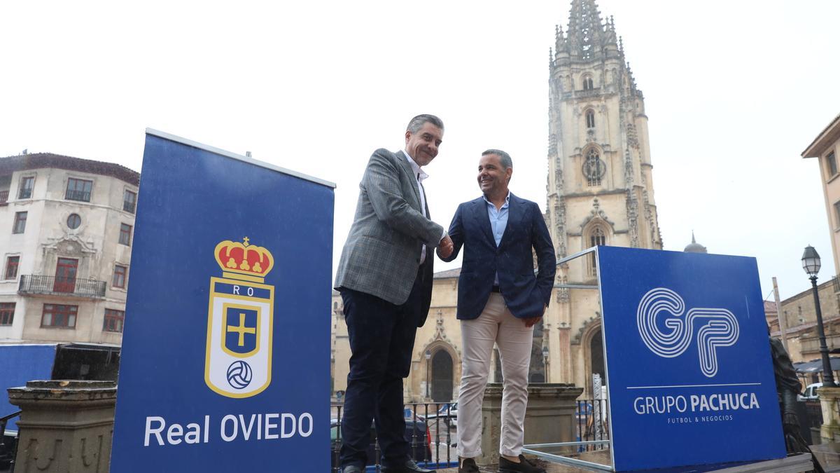 EN IMÁGENES: Presentación de Javi Calleja como entrenador del Real Oviedo