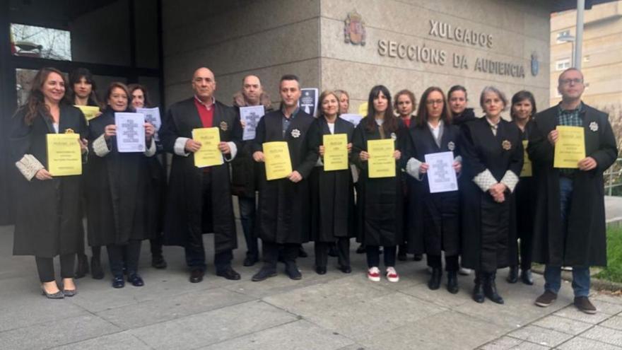 La huelga de letrados judiciales se deja notar con juicios y desahucios suspendidos