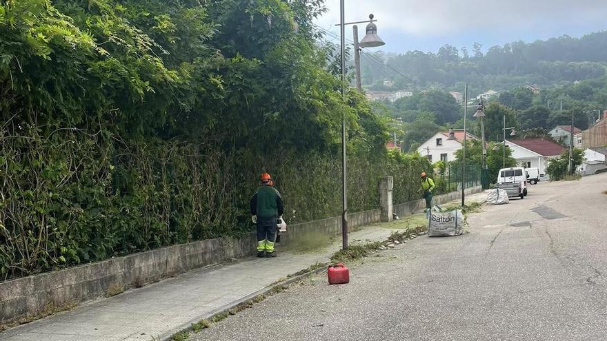 Bueu firma con Servisub el contrato de desbroces e iniciará los trabajos esta semana