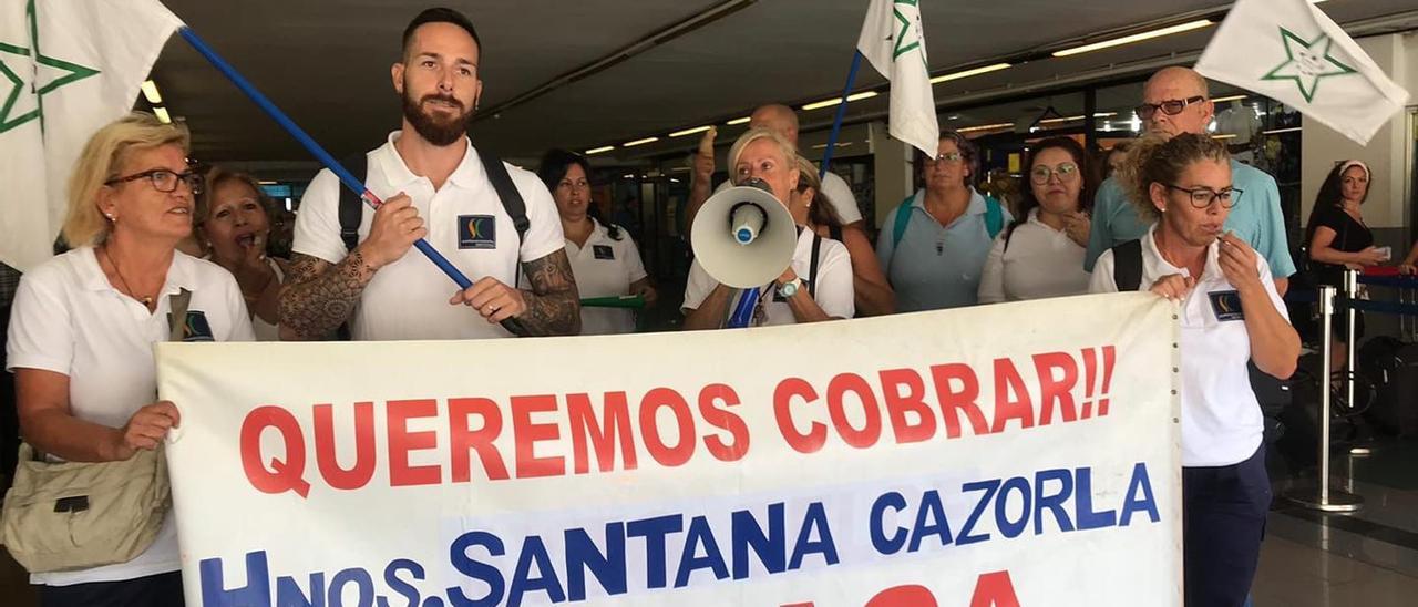 Protesta de trabajadores en la estación de San Telmo