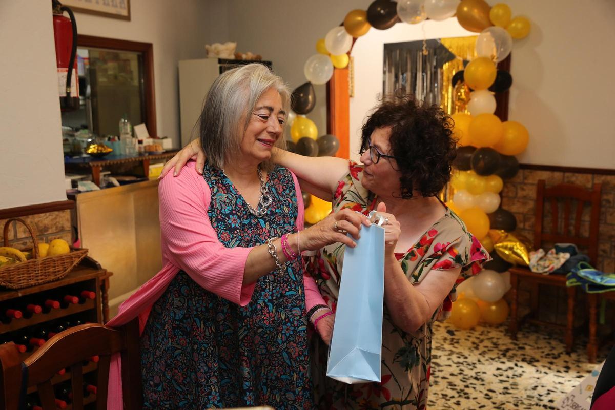 Homenaje a Emilia "Miluca" Quintela por su jubilación Homenaje a Emilia "Miluca" Quintela por su jubilación