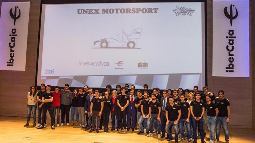 UNEX Motorsport se presenta en el Edificio Siglo XXI de Ibercaja