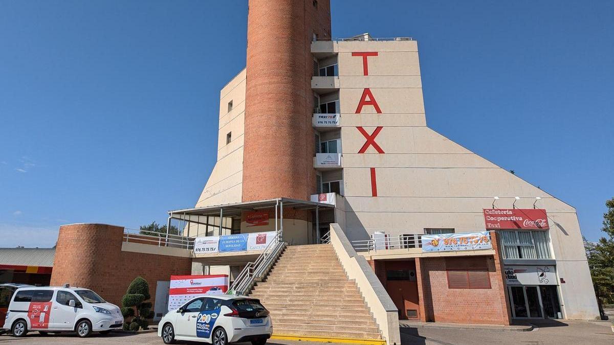 Cooperativa de Taxis de Zaragoza ubicada en la avenida Gómez Laguna