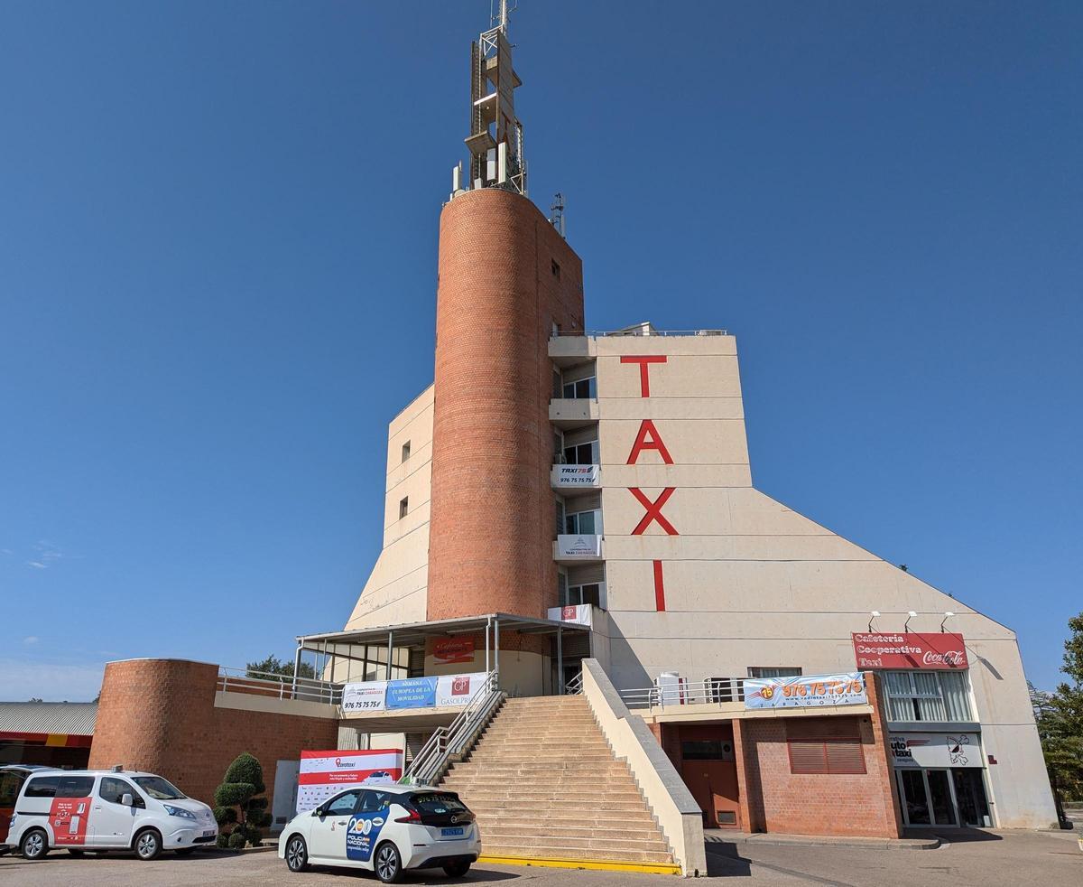 Cooperativa de Taxis de Zaragoza ubicada en la avenida Gómez Laguna