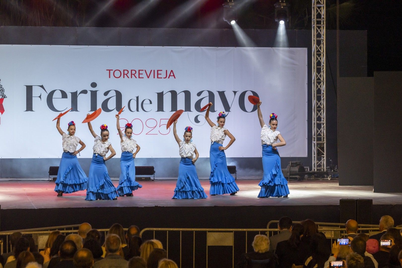 Por sevillanas en la Feria de Mayo de Torrevieja 2025