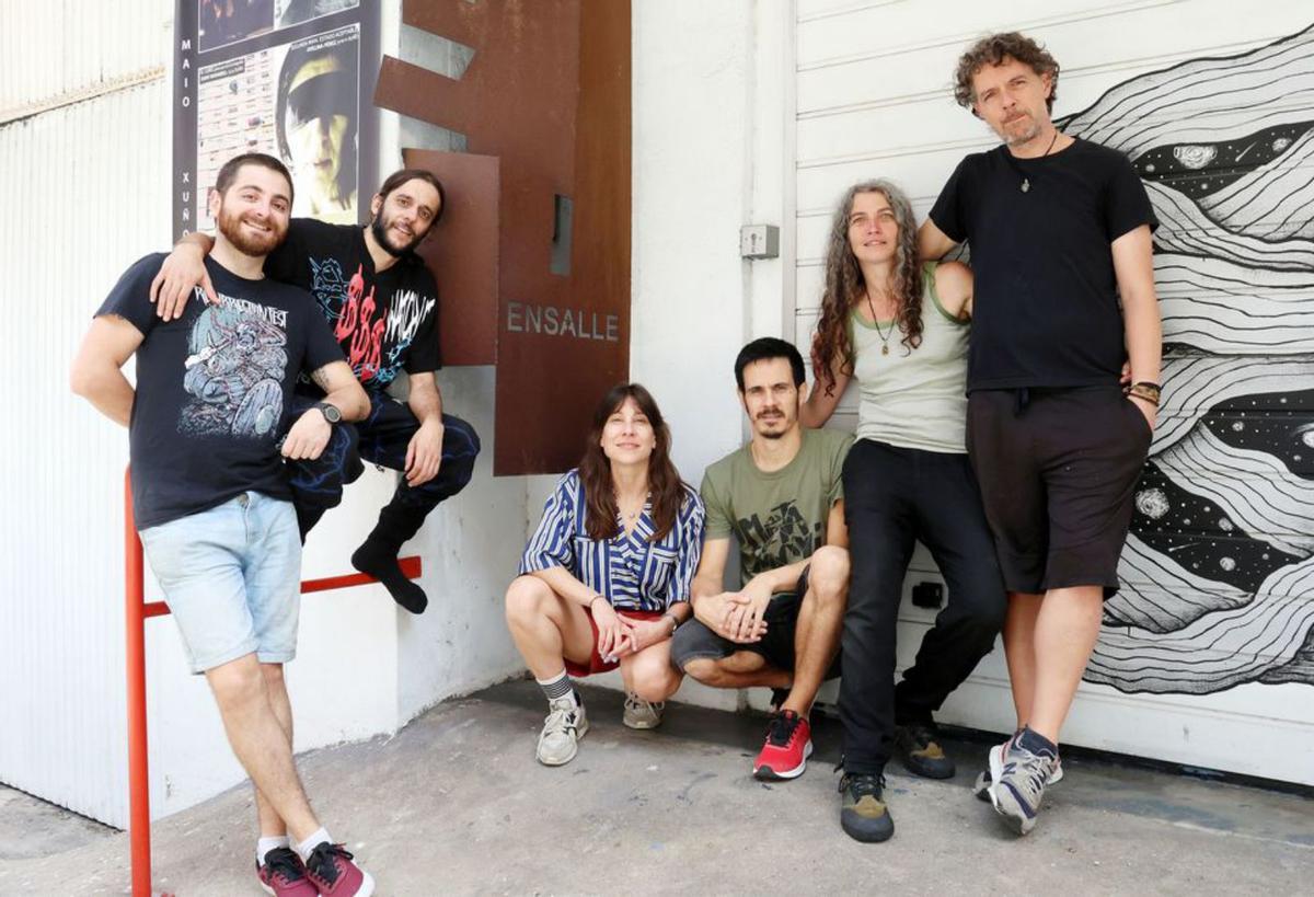 Dos alumnos de la ESADG, en
una clase de interpretación.  // Alba Villar