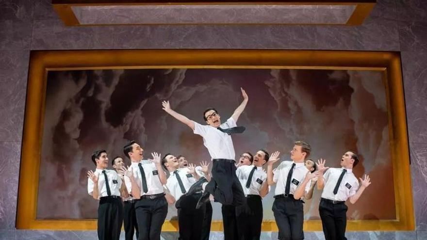El Teatro Cervantes enseña sus cartas: 'The Book of Mormon', Sara Baras y Malú, en la programación