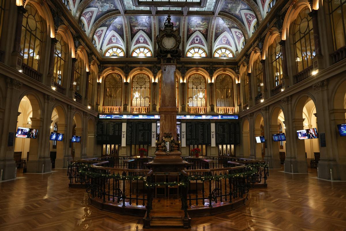 Archivo - Interior del Palacio de la Bolsa de Madrid.