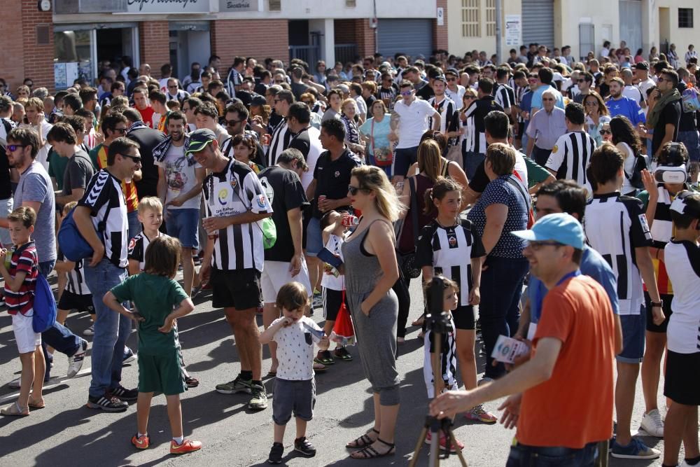 Ambientazo en el CD Castellón - Gavà