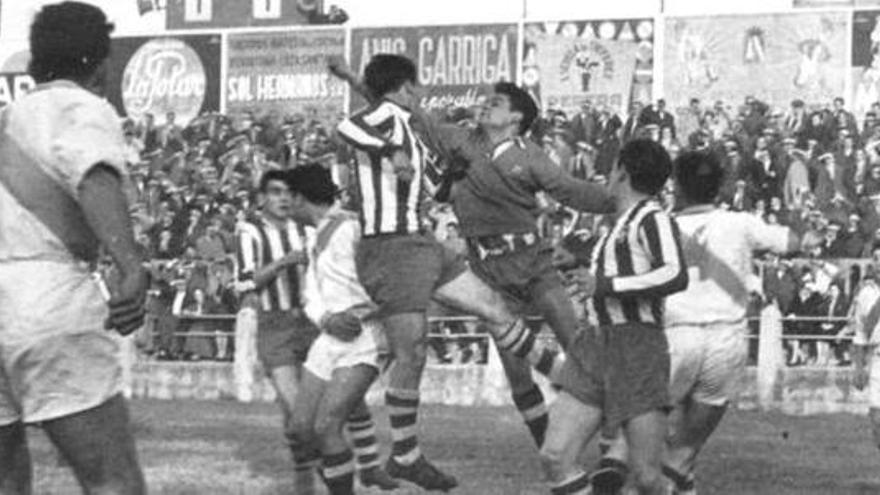 Promoció amb el Rayo Vallecano al camp del Pujolet