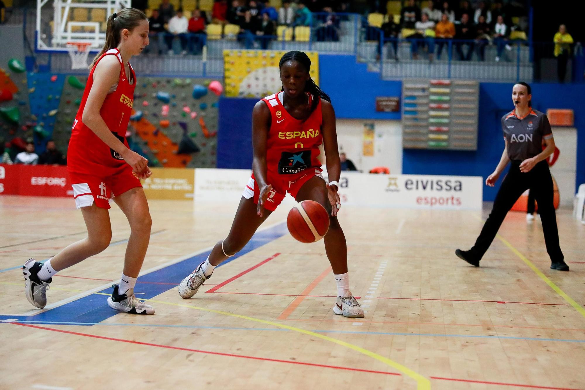 Mira aquí todas las fotos del Torneo Internacional U16F en Ibiza