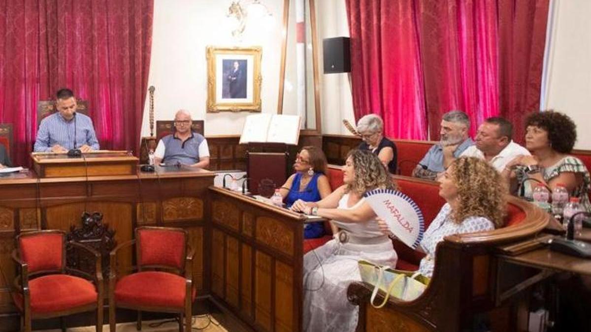 Representantes del gobierno de Sueca, en un pleno, en una imagen de archivo.