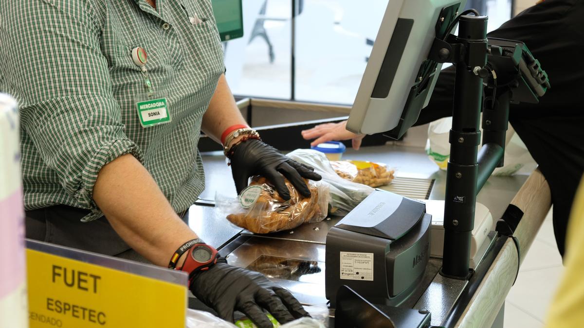 Sale a la luz el salario de los trabajadores de Mercadona