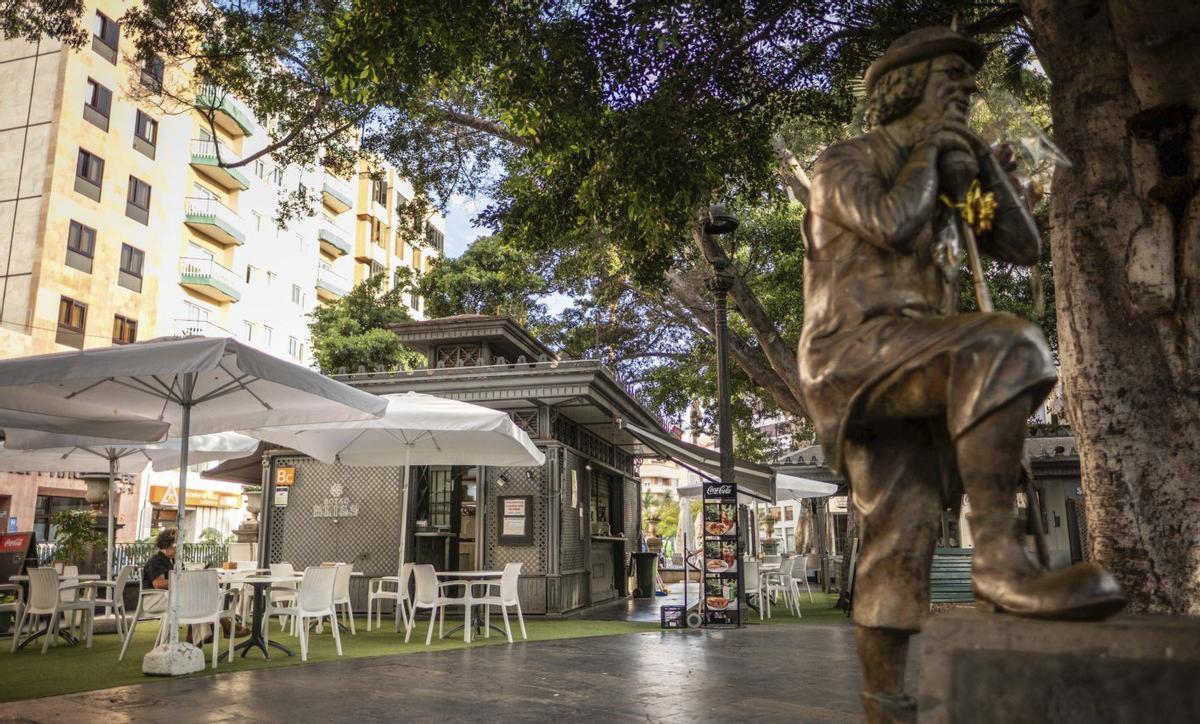 Quiosco bar de plaza del Príncipe de Santa Cruz de Tenerife.