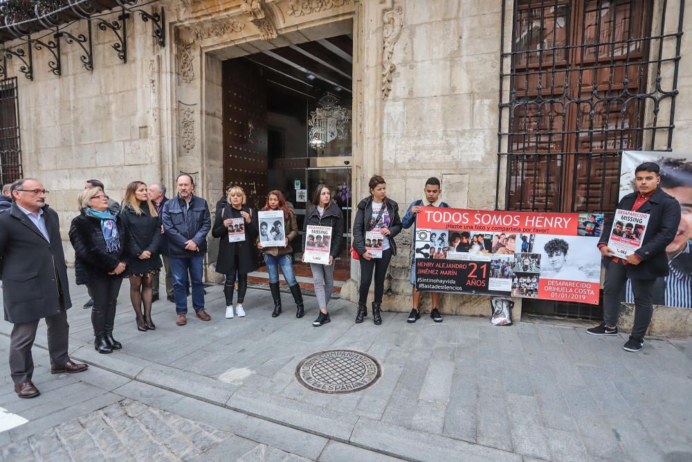 Concentración en Orihuela al cumplirse un año de l