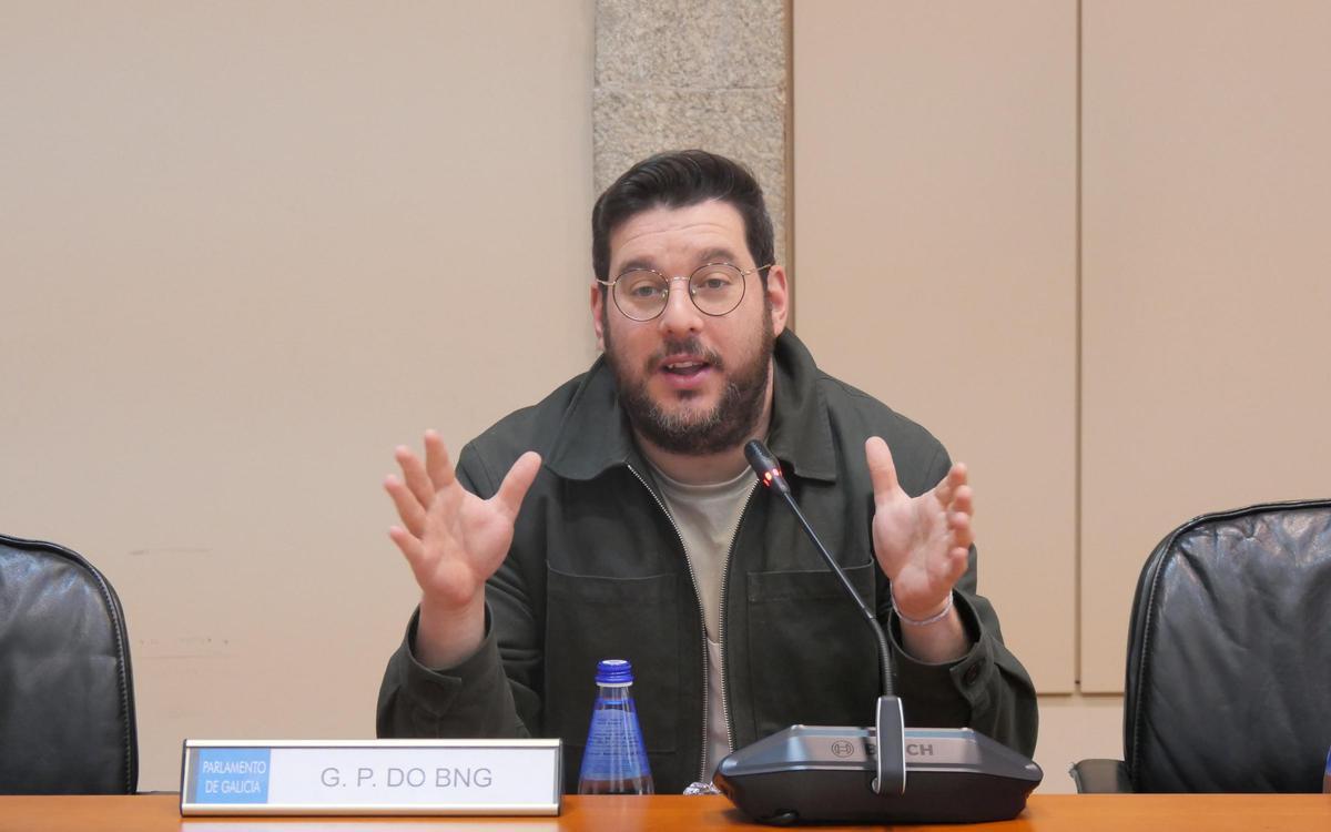 Paulo Ríos en la comisión en el Parlamento.