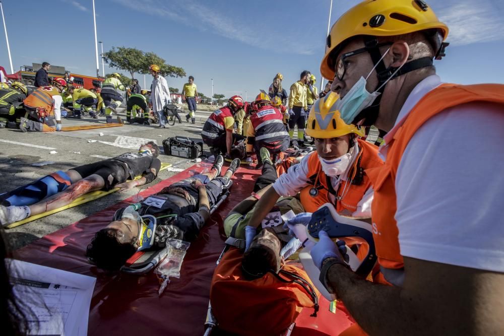 Más de 500 efectivos participan en un simulacro de accidente aéreo