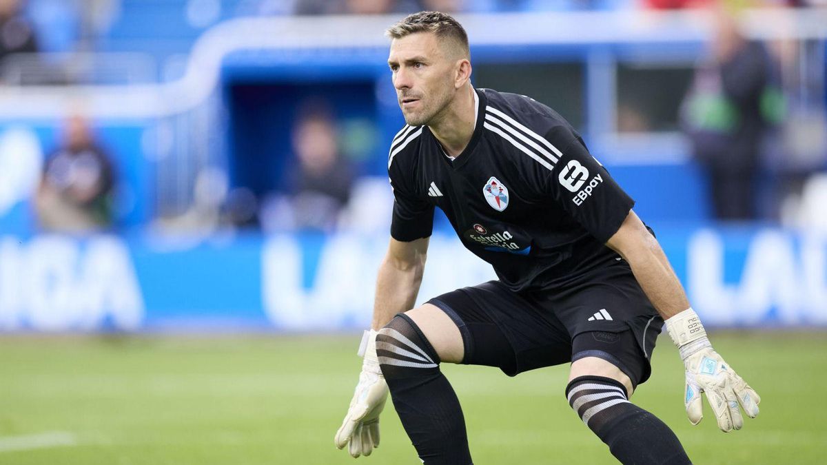 Vicente Guaita, el sábado, durante el partido Alavés-Celta, en Mendizorroza.