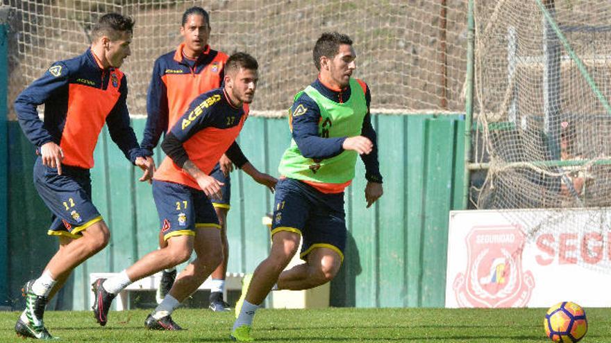 Pedro Bigas, jugador de la UD Las Palmas, durante un entrenamiento en Barranco Seco.