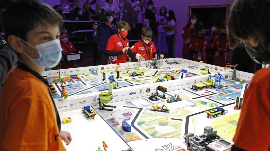 L’edició d’enguany de la First Lego League, celebrada a l’Escola Politècnica Superior de la Universitat de Girona. | ANIOL RESCLOSA