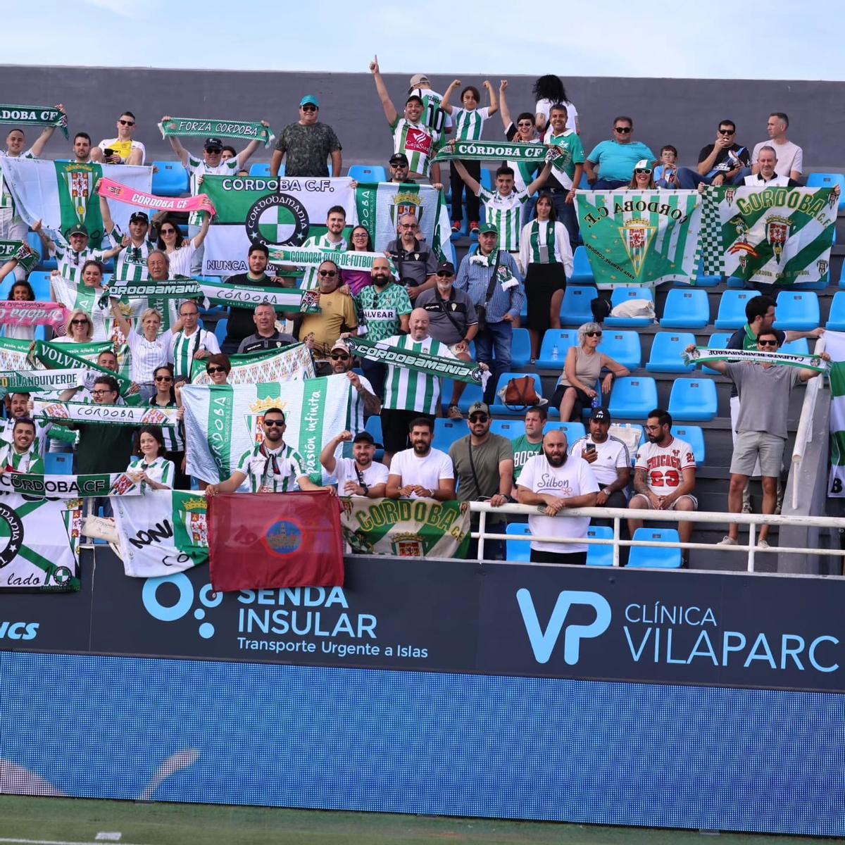 Aficionados del Córdoba CF en Can Misses.