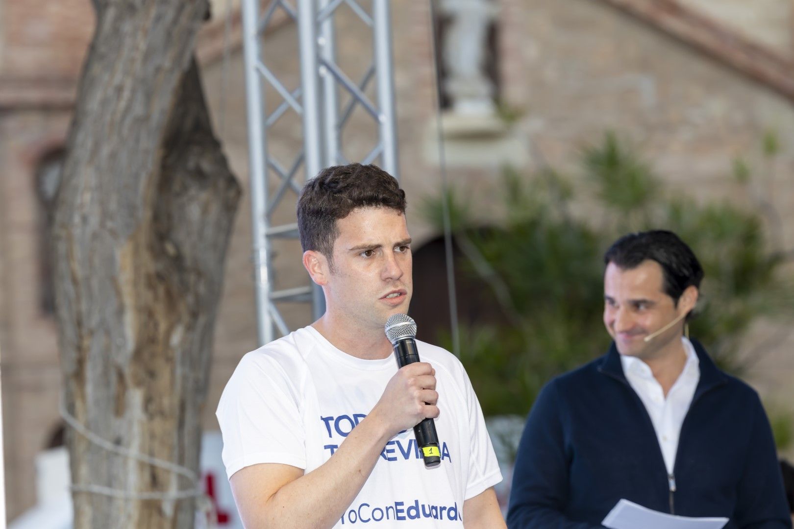 Mitin de arranque de campaña de Eduardo Dolón en la plaza de la Constitución de Torrevieja