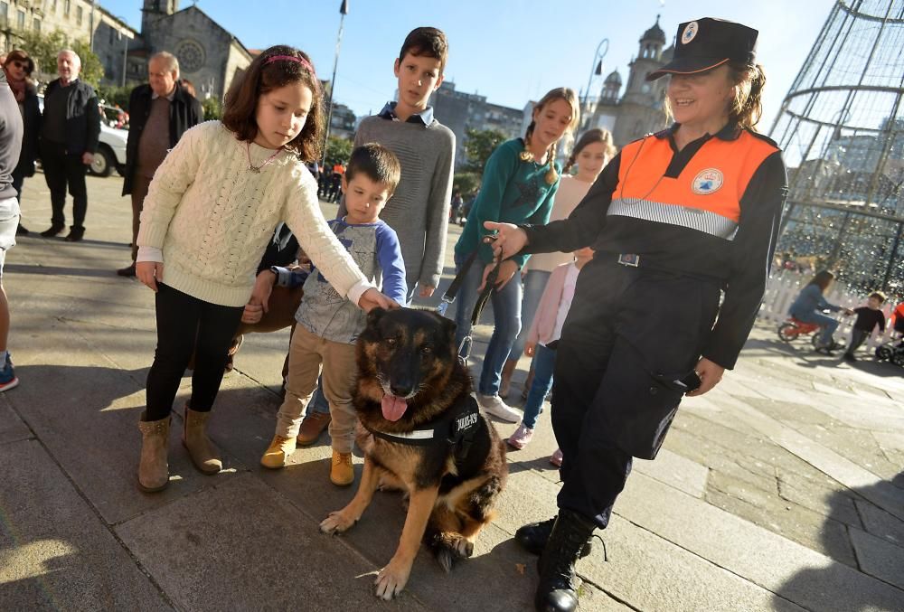 Jornada solidaria de Protección Civil de Pontevedr