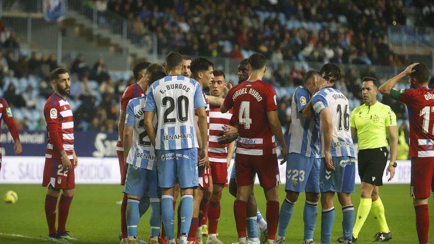 El Málaga CF se queda a tres puntos de la salvación