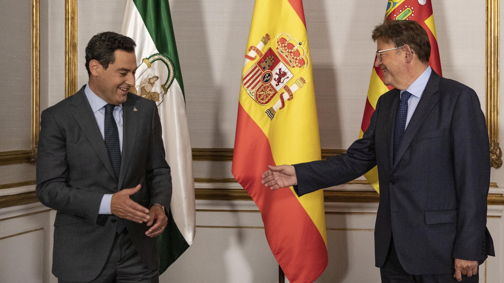 Juanma Moreno se reúne con el presidente de la Generalitat Valenciana, Ximo Puig