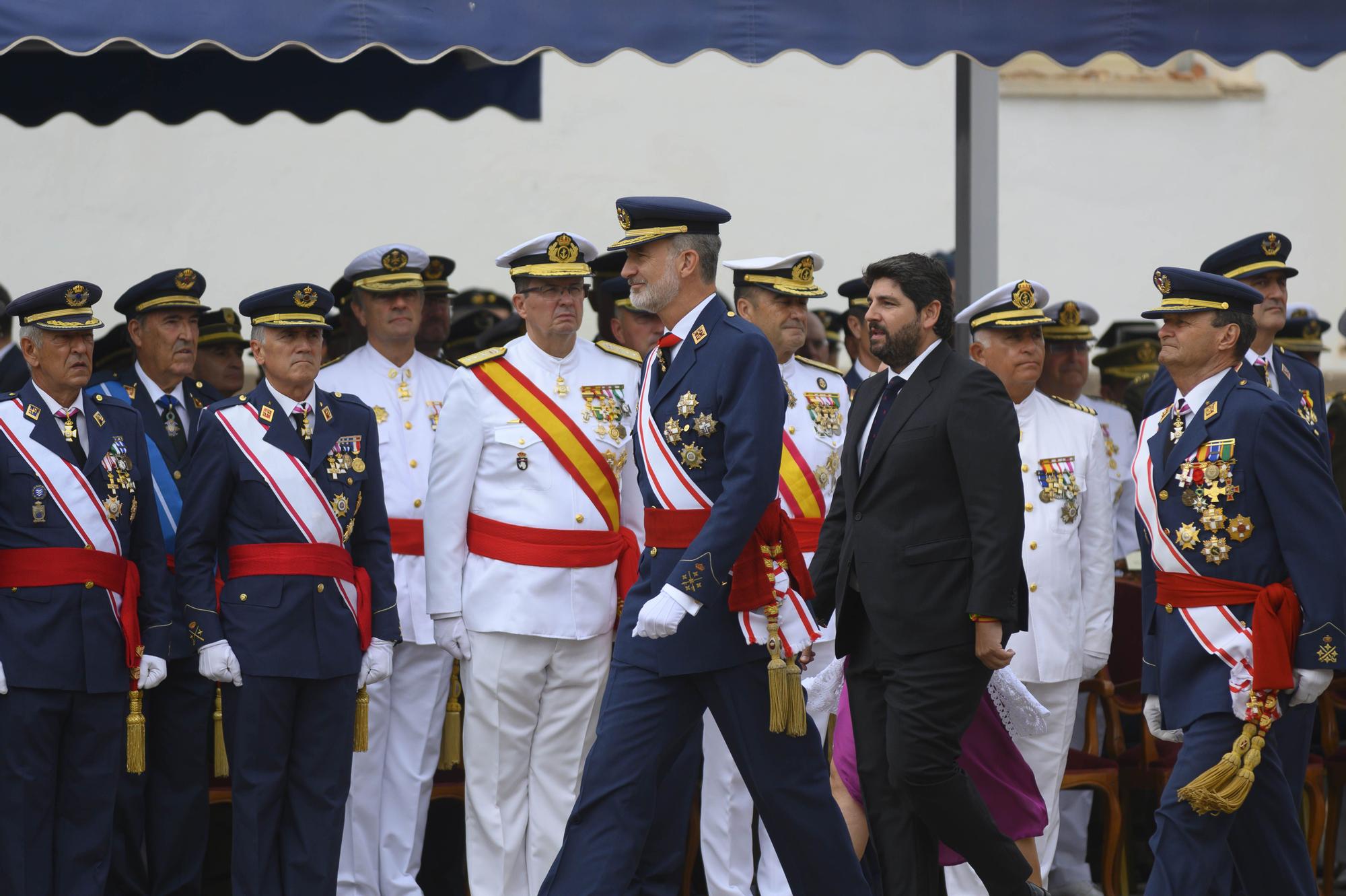 Las imágenes de la visita del rey Felipe VI en la Academia General del Aire de San Javier