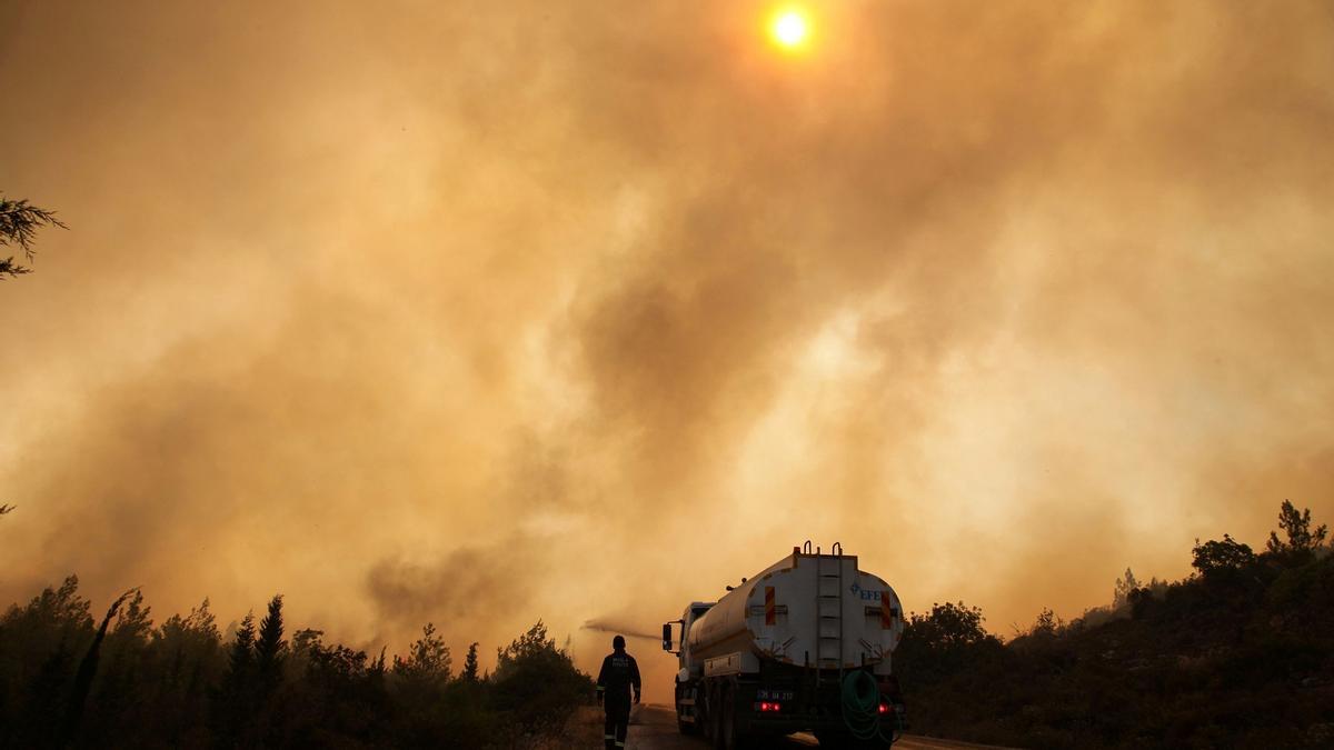 Incendio forestal en Turquía