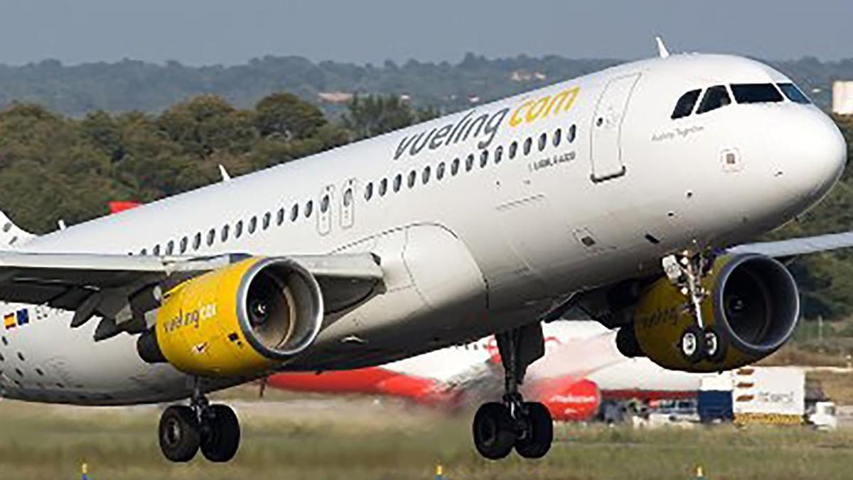 Evacuación en un avión de Vueling en el Aeropuerto del Prat