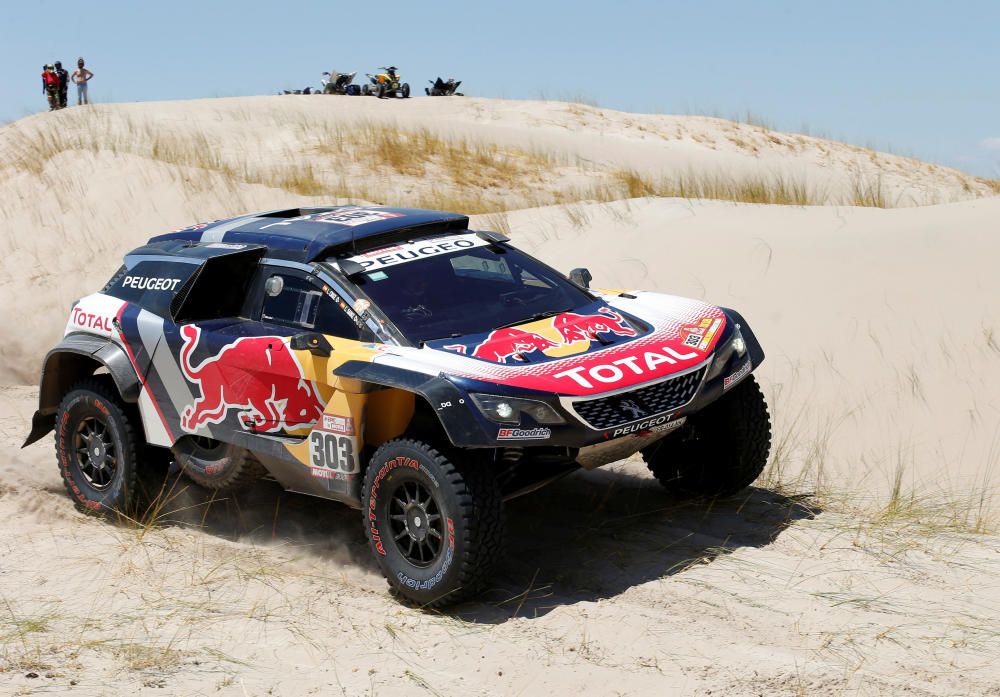 Carlos Sainz se alza ganador en el Rally Dakar