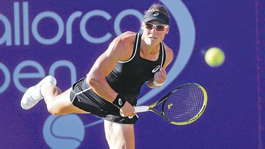 La australiana Samantha Stosur se impuso a la norteamericana Alison Riske en dos sets.