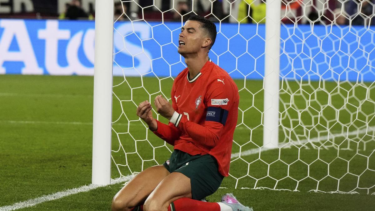 Cristiano marca de falta directa su gol 900 en su carrera deportiva