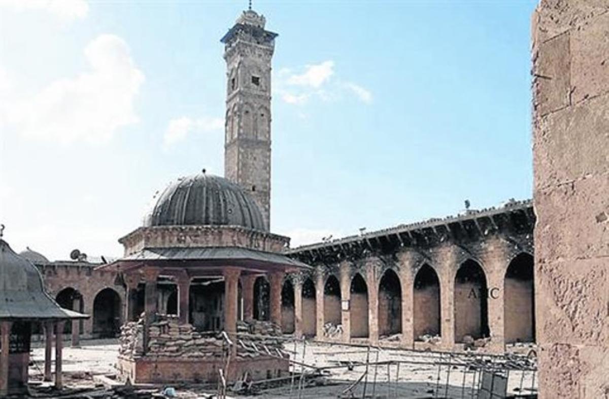 Destrucción en la mezquita de los Omeyas de Alepo.