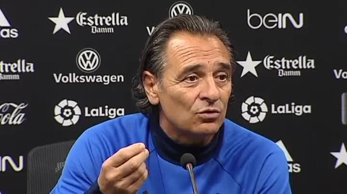 Prandelli: Quién no esté dispuesto a todo, que se vaya fuera