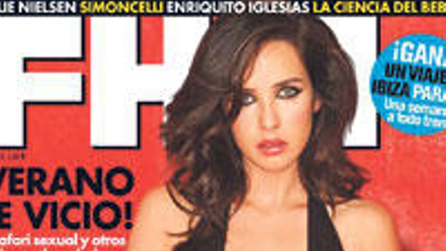 Paula Prendes en la portada de FHM