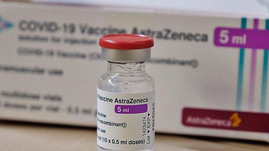 La vacuna d&#039;AstraZeneca es comença a posar a Manresa