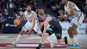Llull, Alberto Díaz y Tavares, durante el Real Madrid-Unicaja de este viernes.