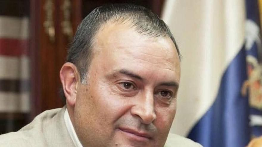 Quejas a Ferraz por la defensa de certámenes de belleza del líder del PSOE en La Gomera