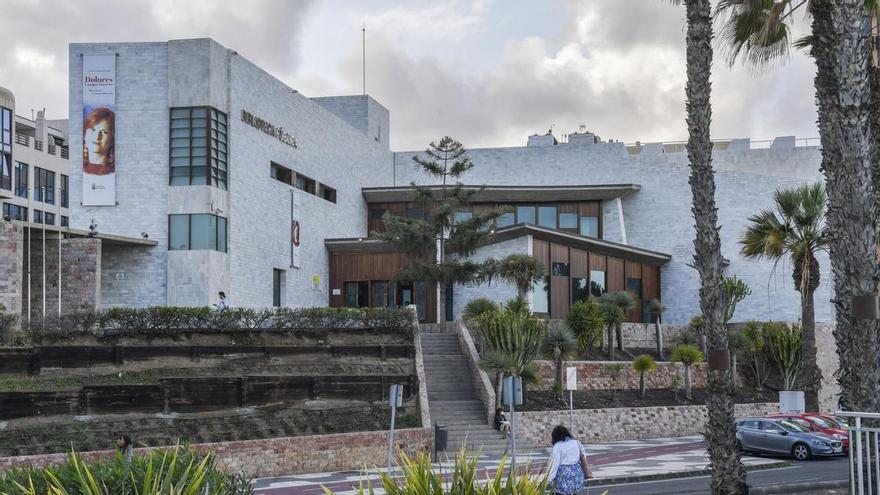 El TSJC ordena el pago de 5,3 millones a los vecinos del edificio San Telmo por la Biblioteca del Estado