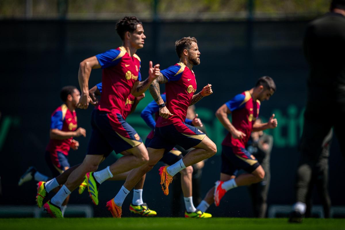 El Barça vuelve al trabajo tras el batacazo en Montilivi