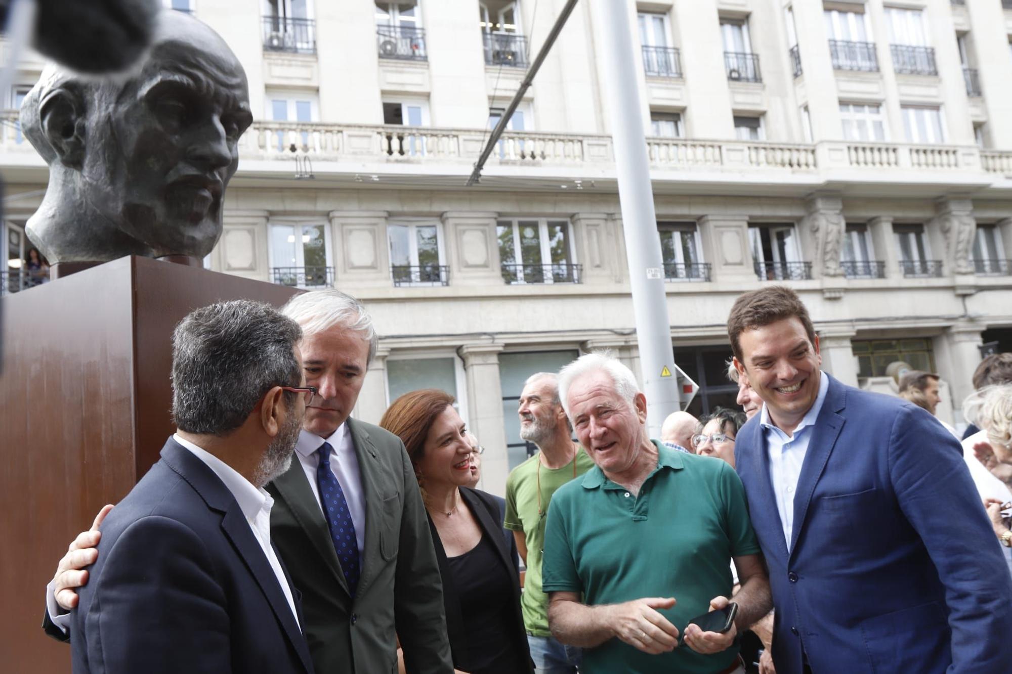 Busto en memoria de Santiago Ramón y Cajal